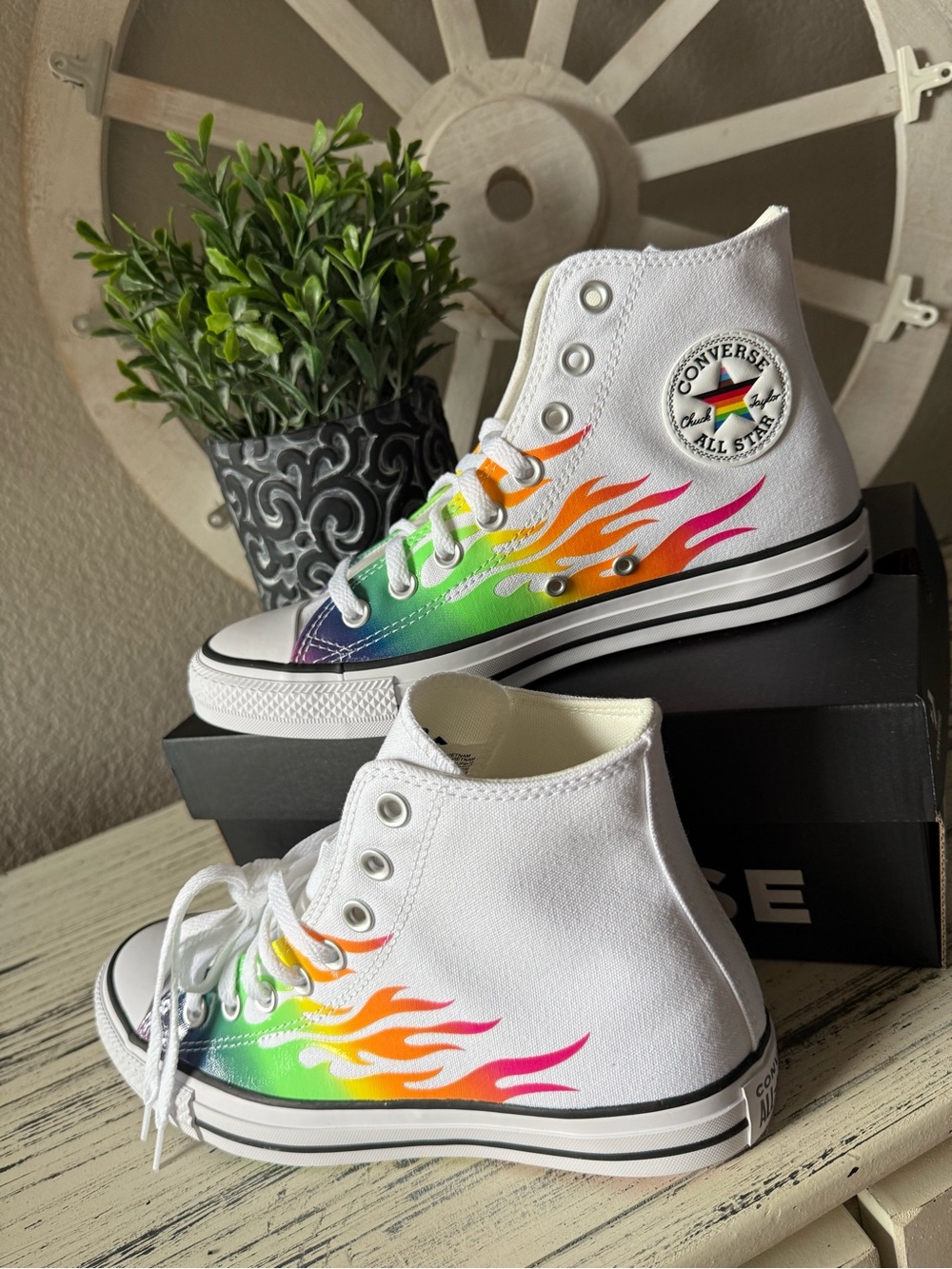 NEW! RARE! RETIRED! PRIDE CHUCKS! đ - Picture 2 of 4